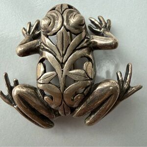 Silver Frog Brooch